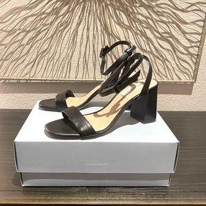Antonio Melani Gwyn ankle strap sandals 8 1/2 black